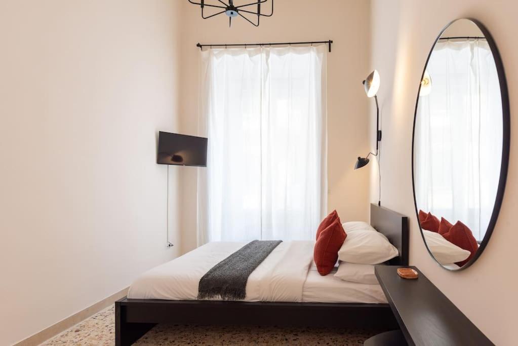 The Shelter 5 * Naples